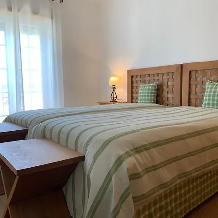 Acolhedor Apartamento Caravelas * Amoreira (Leiria)